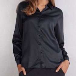 Intimissimi silk buttons up
